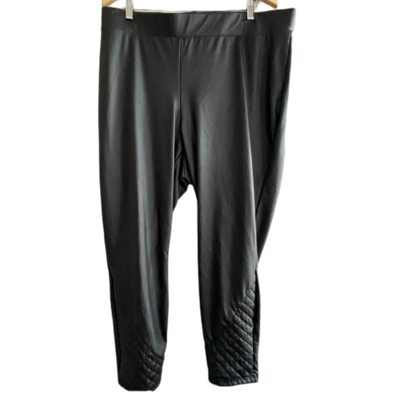 Torrid Legging Pants 4X Black Faux Leather Quilted Hem Pull-On High Rise Moto - Picture 1 of 5